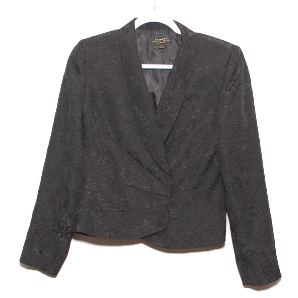 Tahari Luxe Black Brocade Blazer Jacket Size 4 Snap front closures
